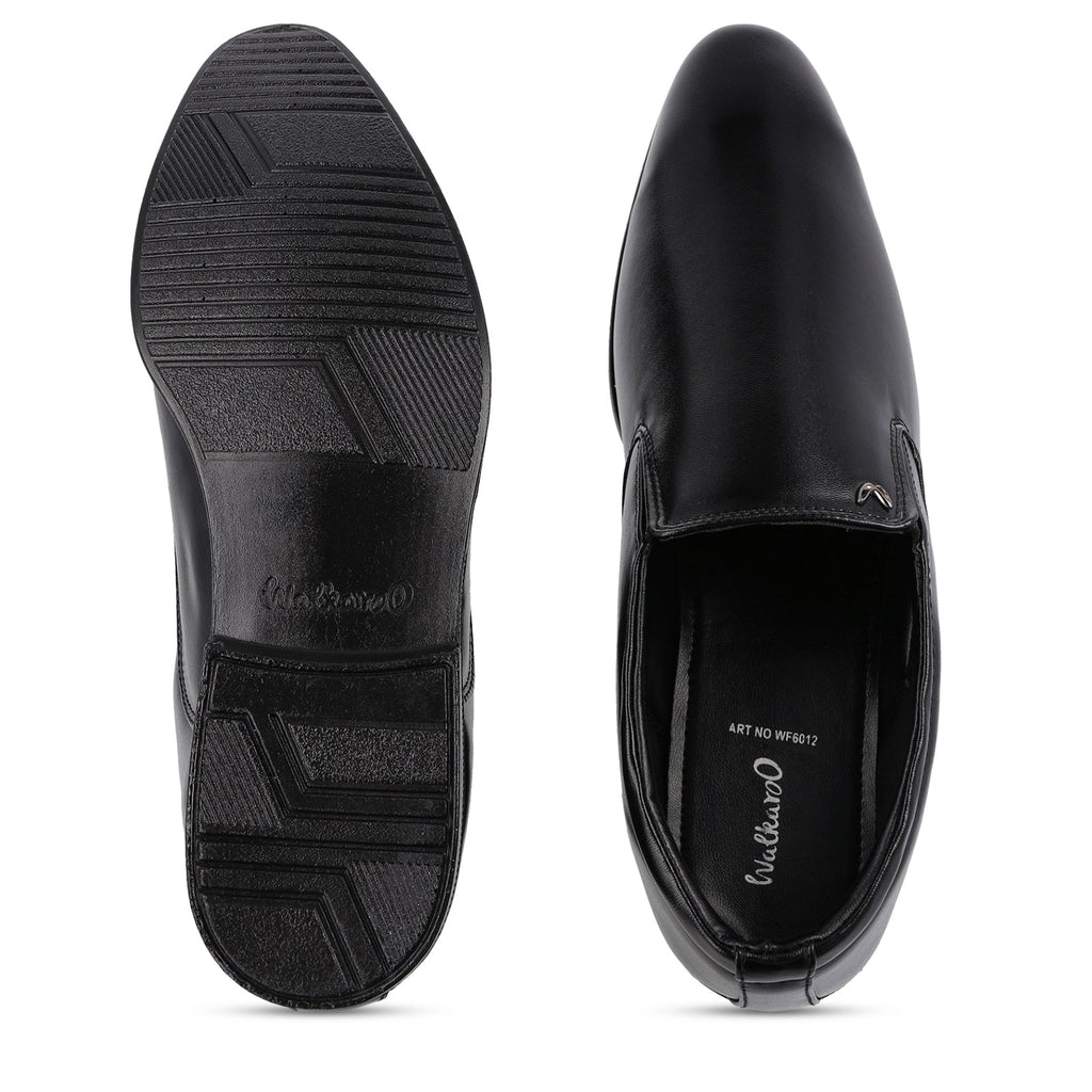 Walkaroo Xgo Men Loafer Formal Shoes - WF6012 Black - Walkaroo Footwear